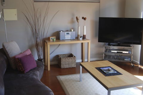 Bellbrae Harvest - Accommodation Rockhampton 1