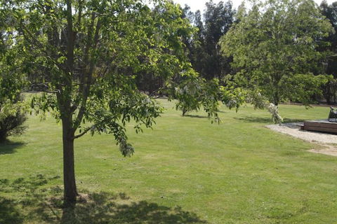 Bellbrae Harvest - Accommodation Rockhampton 2