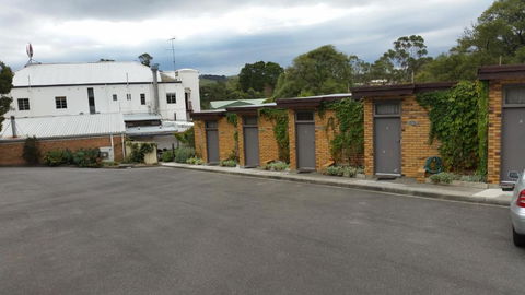 Fish Creek Hotel - Accommodation Rockhampton 6
