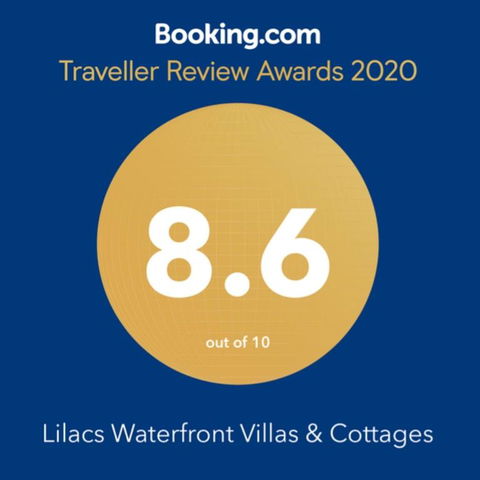 Lilacs Waterfront Villas & Cottages - Accommodation Rockhampton 5