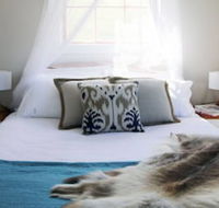Wines for Joanie Cottage - Accommodation Rockhampton