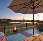 Lakeside Deck House - Accommodation Rockhampton