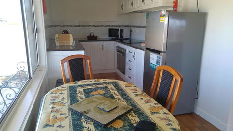 Little Sunnyside Accommodation - Accommodation Rockhampton 3