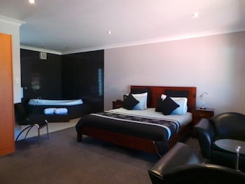Gateway Motor Inn - Accommodation Rockhampton 4