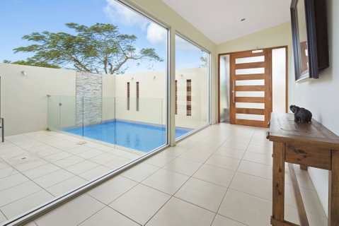Whitsunday Views - Accommodation Rockhampton 0