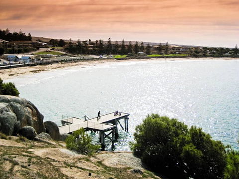 Boomer Beach Retreat Pet Friendly WiFi - Accommodation Rockhampton 3