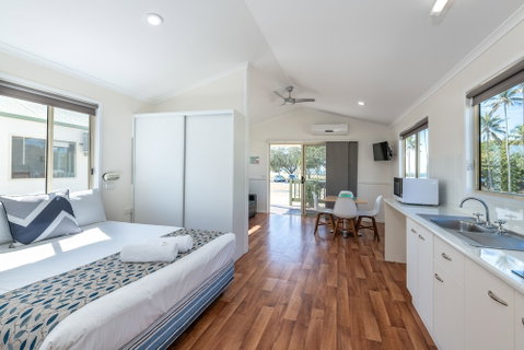 BIG4 Breeze Holiday Parks - Bargara - Accommodation Rockhampton 5