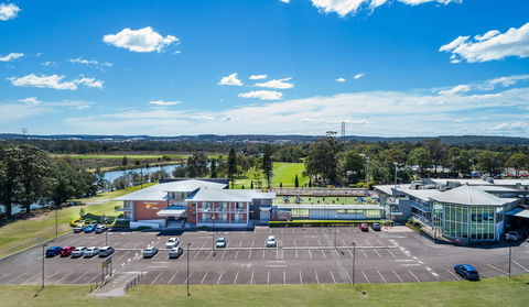 Macquarie 4 Star - Accommodation Rockhampton 3
