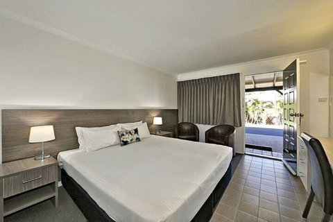 Smart Motel Bert Hinkler - Accommodation Rockhampton 5