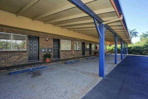 Smart Motel Bert Hinkler - Accommodation Rockhampton 2