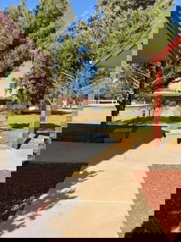 Outback Quarters - Accommodation Rockhampton 2