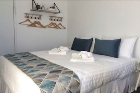 Newcastle Accommodation Tighes Hill - Accommodation Rockhampton 0