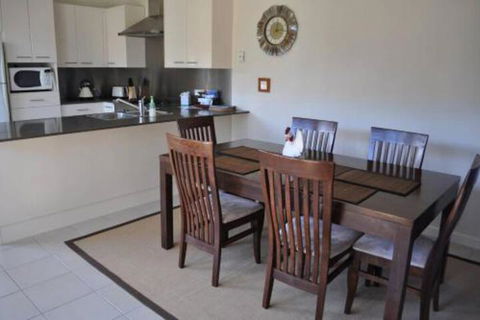 Nautica - Accommodation Rockhampton 4