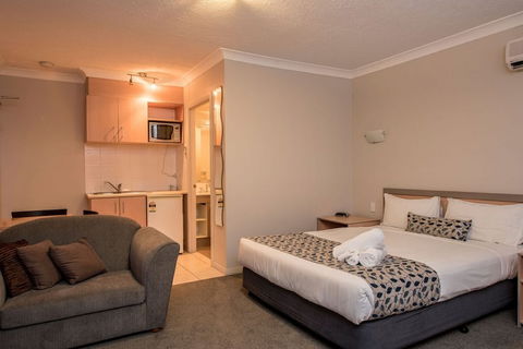 Pacific Coast Motel - Accommodation Rockhampton 4