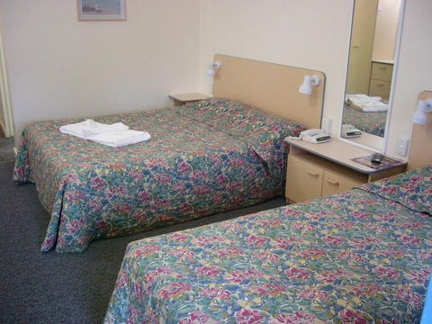 Mid Coast Motor Inn - Accommodation Rockhampton 5