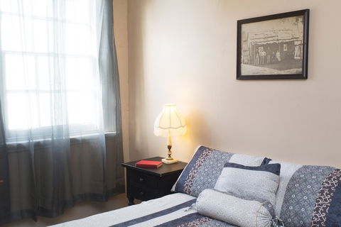 Southern Railway Hotel - Accommodation Rockhampton 5