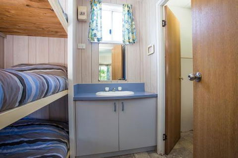 Mollymook Caravan Park - Accommodation Rockhampton 4