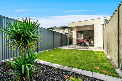 Ella House Adelaide - Accommodation Rockhampton 1