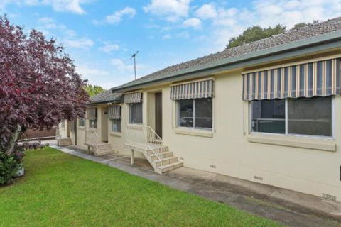 Albury Suites Parkway Lane - Accommodation Rockhampton 3