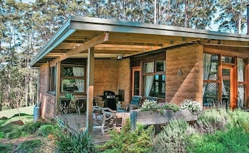 The Floating Forest - Accommodation Rockhampton 3