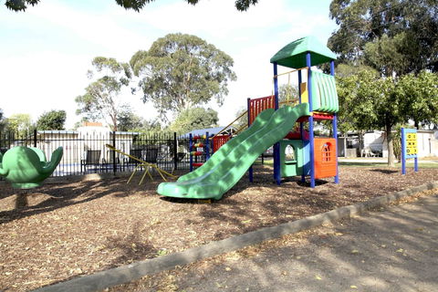 Nagambie Caravan Park & Motel - Accommodation Rockhampton 2