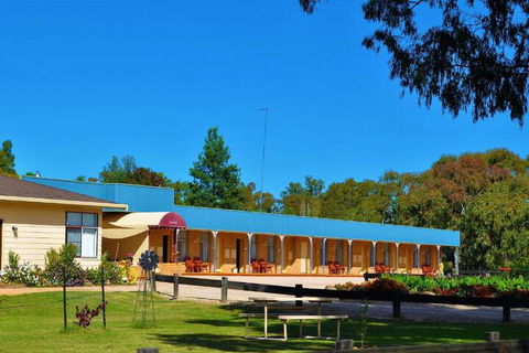 Sunflower Motel - Accommodation Rockhampton 4