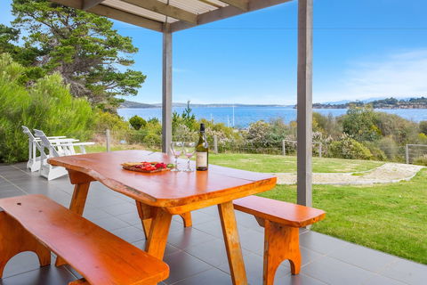 Manfield Seaside Bruny Island - Accommodation Rockhampton 3