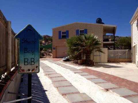 Shark Bay B & B - Accommodation Rockhampton 0