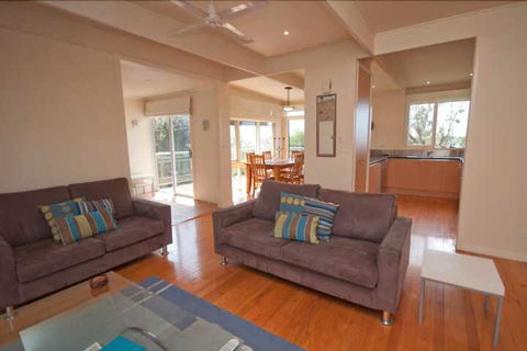 Nakarra - Accommodation Rockhampton 3