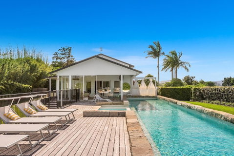 A PERFECT STAY - Villa St Helena - Accommodation Rockhampton 3