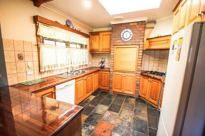 Freeburgh VIC Accommodation Rockhampton