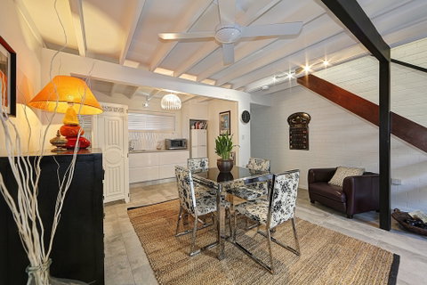 ZEN Beach Retreat - Accommodation Rockhampton 4