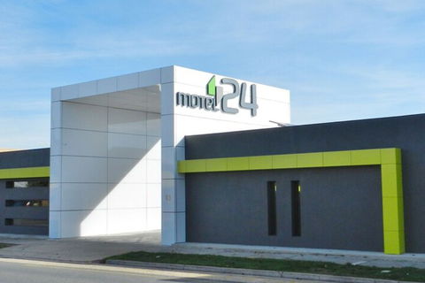 Motel 24 - Accommodation Rockhampton 2