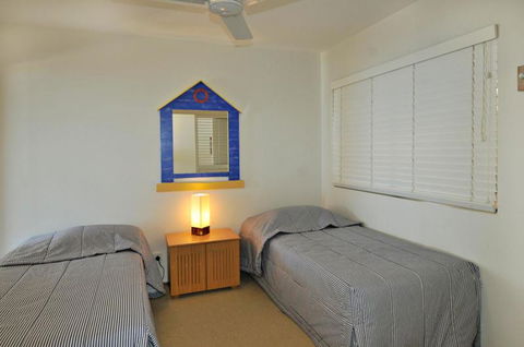 Your Home From Home With Ocean Views - Accommodation Rockhampton 3