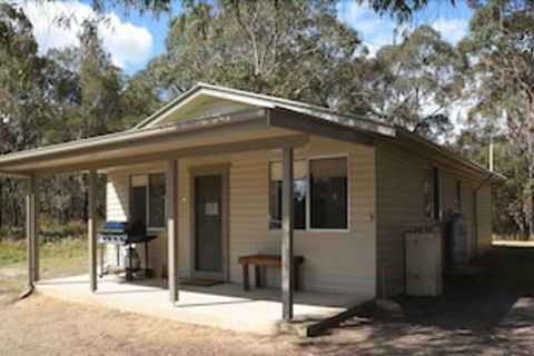 Robinsons Cabin - Accommodation Rockhampton 0