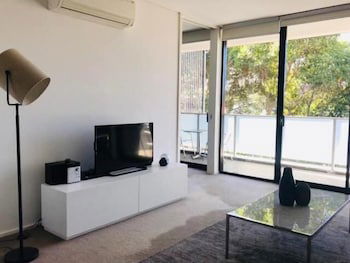 Wyndel Help Street - Accommodation Rockhampton 4