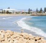 Geraldton Luxury Vacation Home with free Netflix - Accommodation Rockhampton