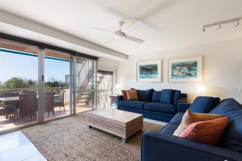 Comfortable & Stylish With Rooftop Spa - Accommodation Rockhampton 6