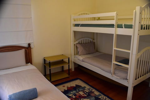 Waterline - Accommodation Rockhampton 5