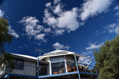 Waterline - Accommodation Rockhampton 0