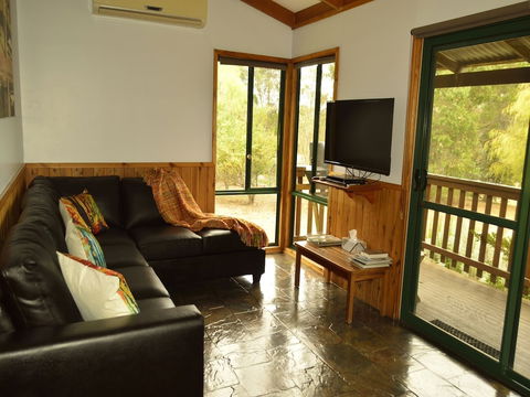 Diamond Forest Farm Stay - Accommodation Rockhampton 2