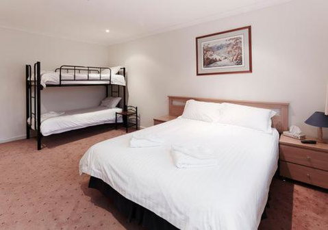 Enzian 318 - Accommodation Rockhampton 2