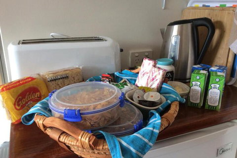 Serenity Lodge For Couples - Accommodation Rockhampton 5