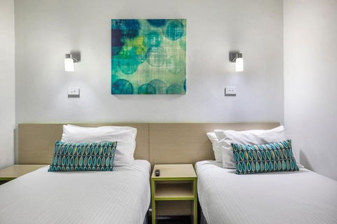 Nightcap At Skyways Hotel - Accommodation Rockhampton 6