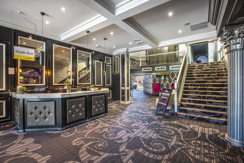 Nightcap At Skyways Hotel - Accommodation Rockhampton 2