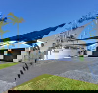 Mermaid Island Beach House - Accommodation Rockhampton