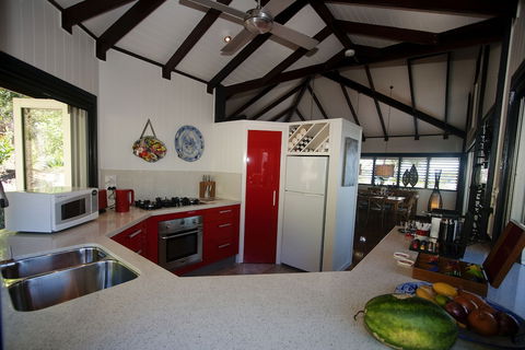 Bedarra Beach House - Accommodation Rockhampton 4