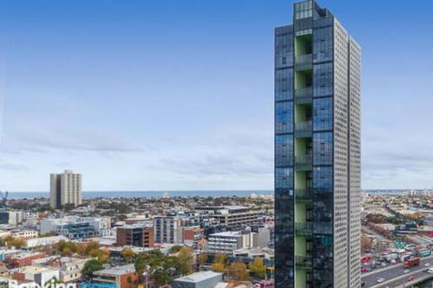Habitat Complex - Accommodation Rockhampton 0