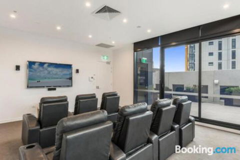 Habitat Complex - Accommodation Rockhampton 4