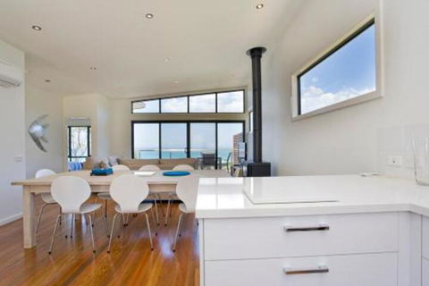 Earth Sea Sky - Accommodation Rockhampton 5